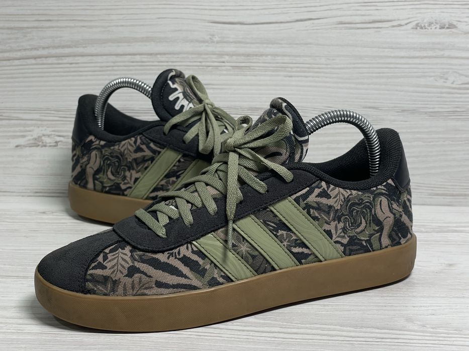 кроссовки adidas 38,5 - купити жіноче взуття - Ціна на OLX.ua