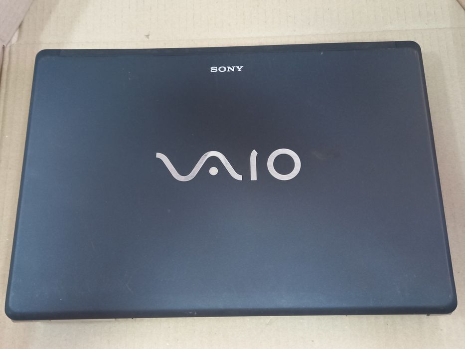 Ноутбук Sony Valo "model VGN-FW490"