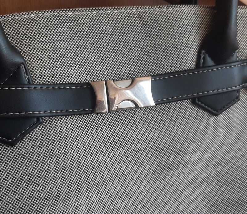 Mala, saco, bolso em ecopele preta e tecido