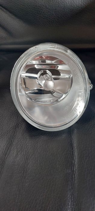Farol nevoeiro lado direito Renault Scénic de 1999/2002.