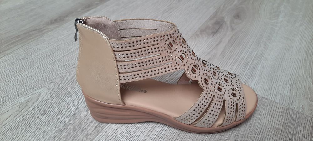 Buty damskie - sandały