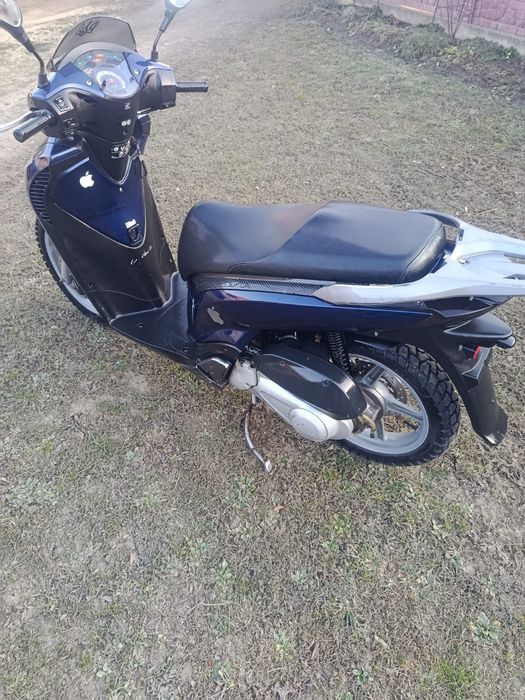 Продам хонда sh 150i рік 2010на полні ход все працуео