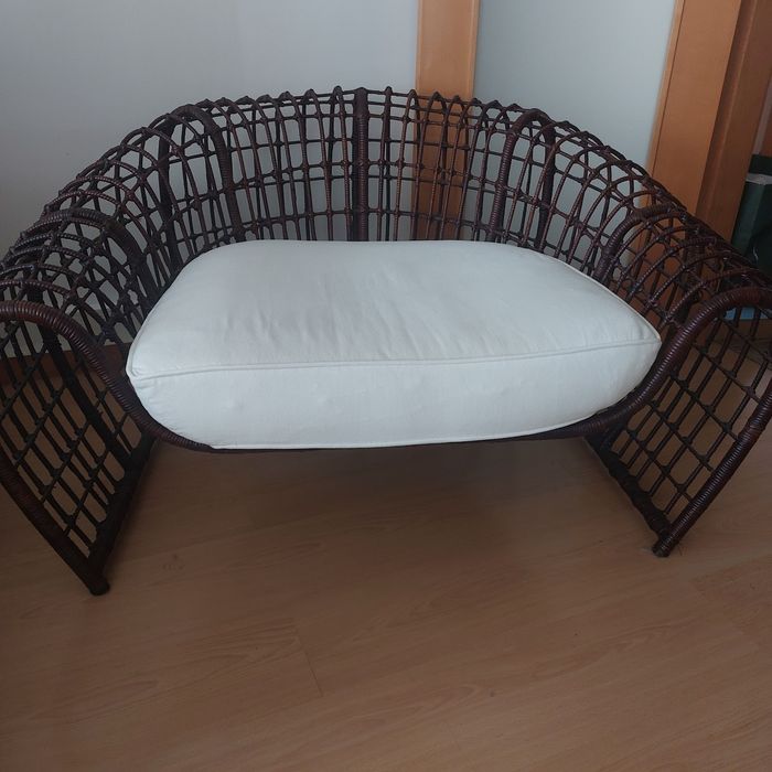 Cadeirão em verga com almofada