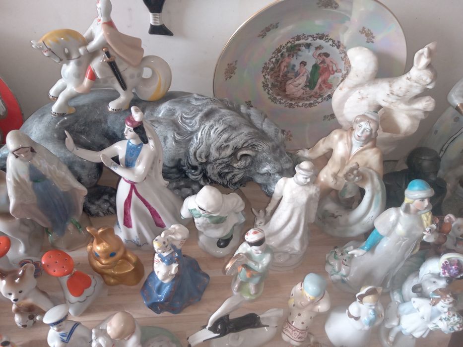 Фигурки статуэтки фарфор