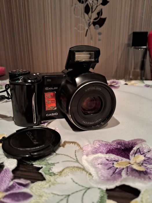 Casio Exilim EX-P505 Відеокамера