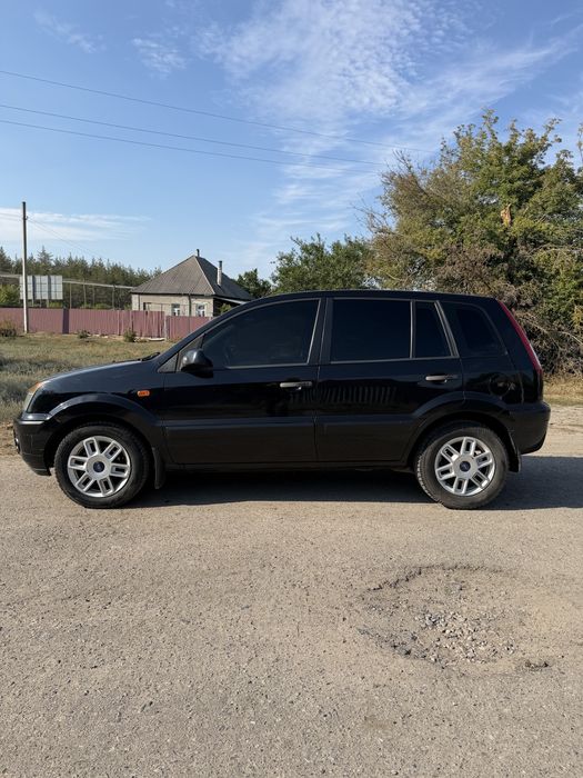 Продам Ford Fusion 1 4