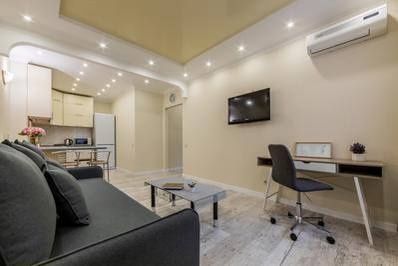 Двухкомнатная квартира посуточно в ЖК Комфорт таун