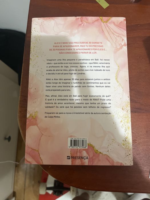 Livro 30 sunsets para te apaixonares