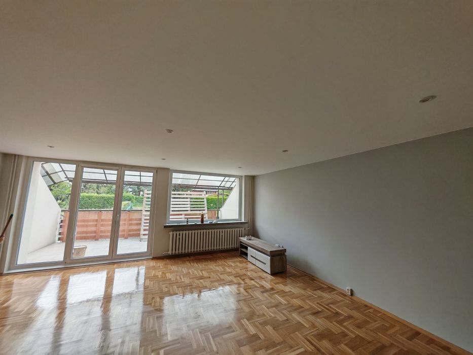 Szpachlowanie/malowanie/stelaże/Izolacja wełną/beton dekoracyjny