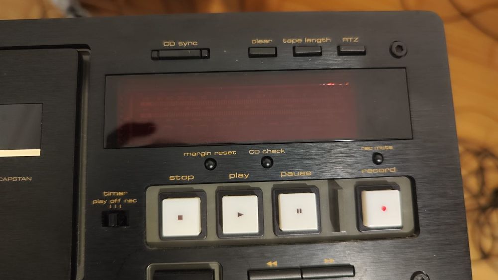 Teac V8030s- Deck Cassete player