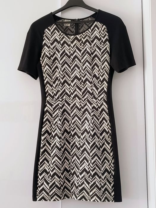 Elegancka , czarno-biała sukienka - M/38