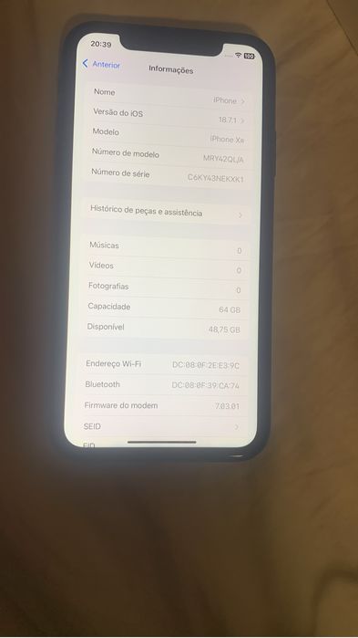 iPhone XR unlocked and carrier-free64737985783425123