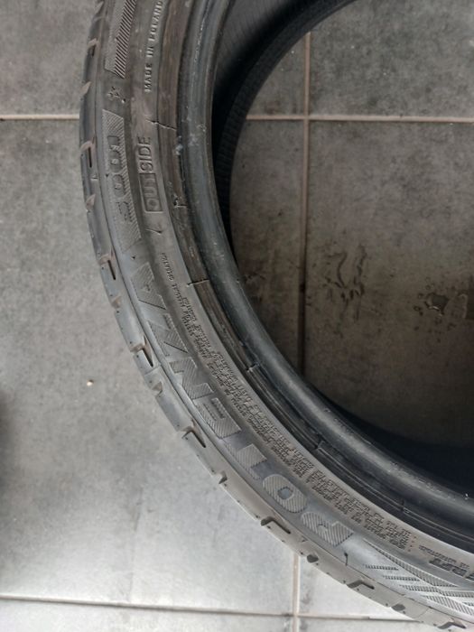 2 pneus 245 35 r18 RFT Bridgestone