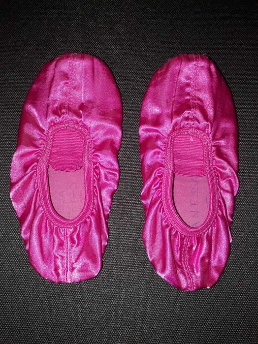 Чешки для дівчинки .