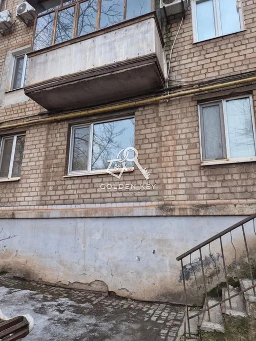 Продаж 3 кімнатної квартири по пр-т Поштовому