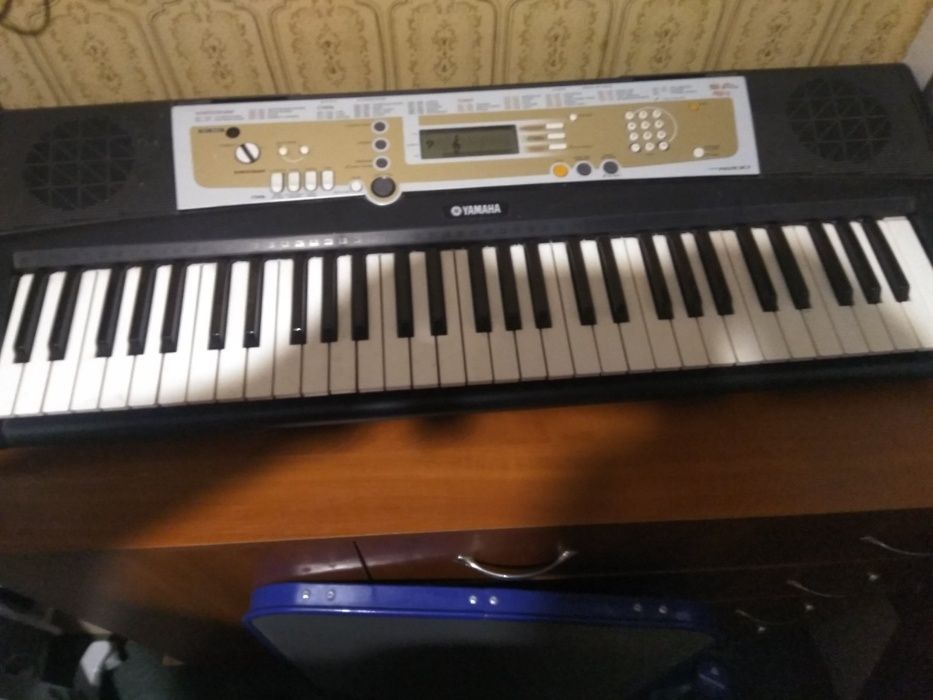 синтезатор ЯМАХА YAMAHA комплект