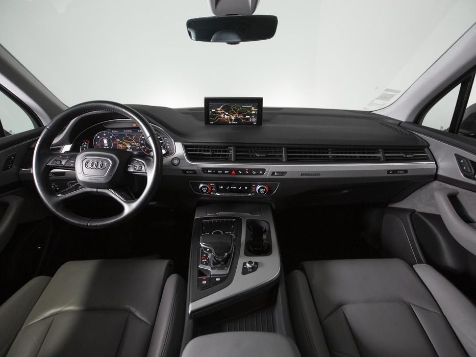 Audi Q7 3.0 TDi quattro S-line Tiptronic 7L