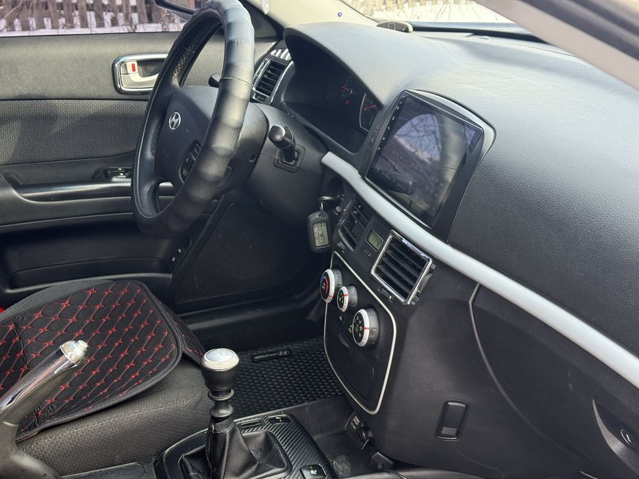 Продам Авто Hyundai Sonata 2.0 Бензин Газ