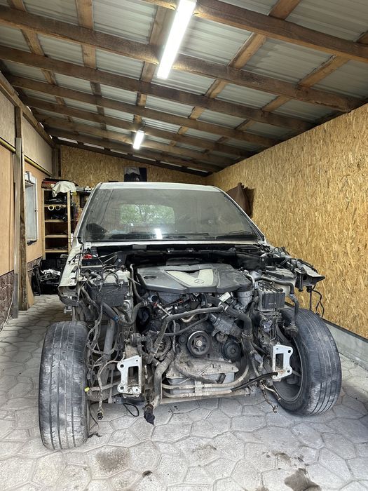 Мотор mercedes om 642 3.0D.