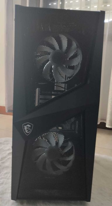 Caixa ATX MSI MAG Forge 100M Preta (usada)