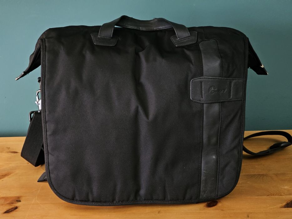 Lowepro Classified 200 AW Shoulder Bag