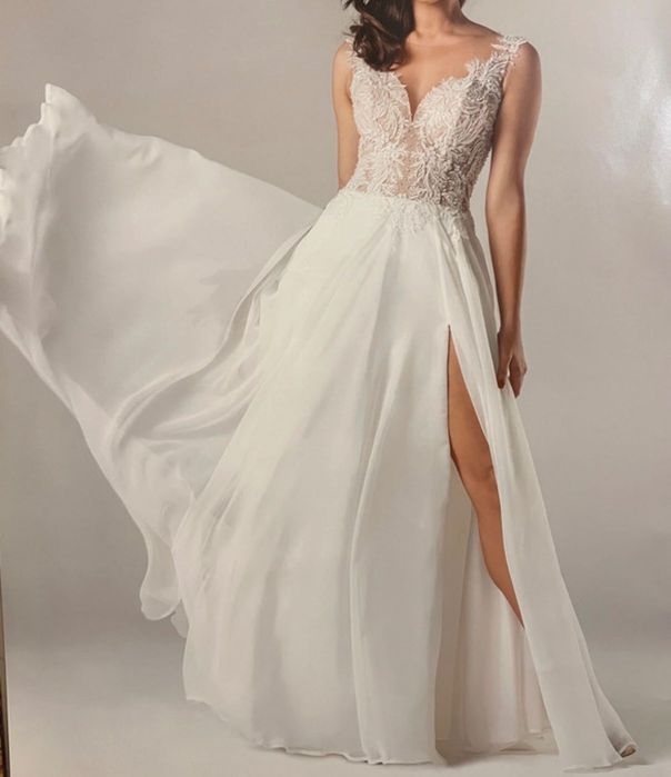 Suknia ślubna zwiewna