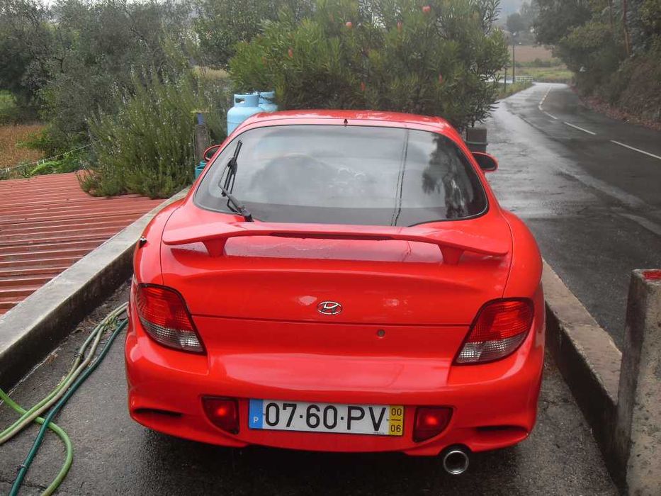 Hyundai FX COUPÉ em bom estado foto 5