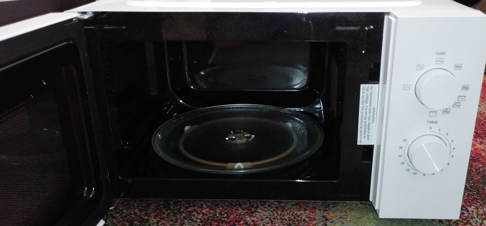 Nowa mikrofalówka na gwarancji Hisense