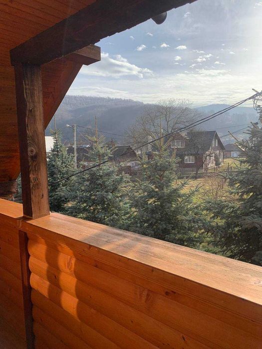 Двоповерховий будинок в Яремче 228 м²