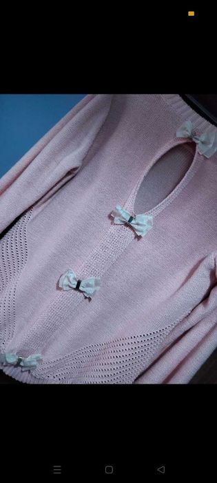 Sweter damski z kokardami r S