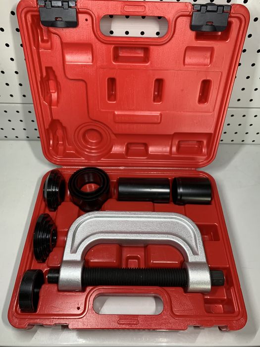 Набор для выпрессовки шаровых и крестовин