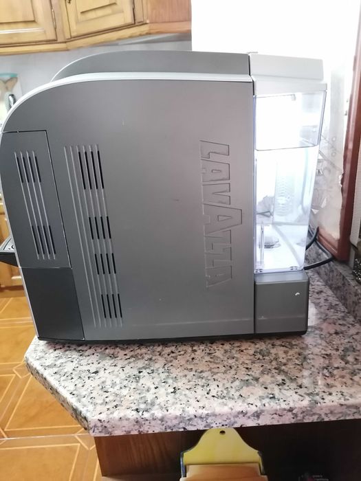 Máquina de café Lavazza 2302