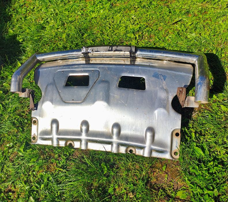 Продам кенгурятник на Мерседес МL w163