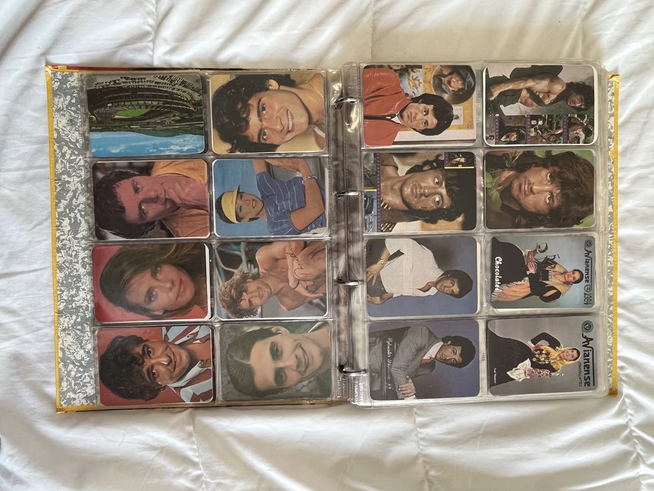 Vendo capa com calendários diversos anos 80