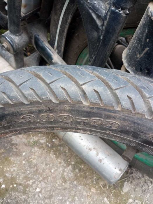 Мотошина і колеса