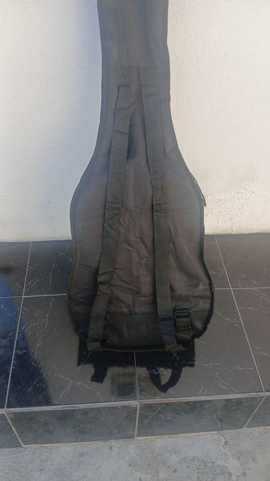 Viola completamente nova com capa.