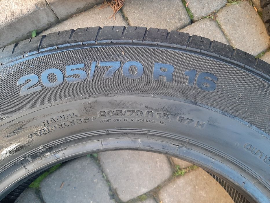 205 70 R16 Continental
