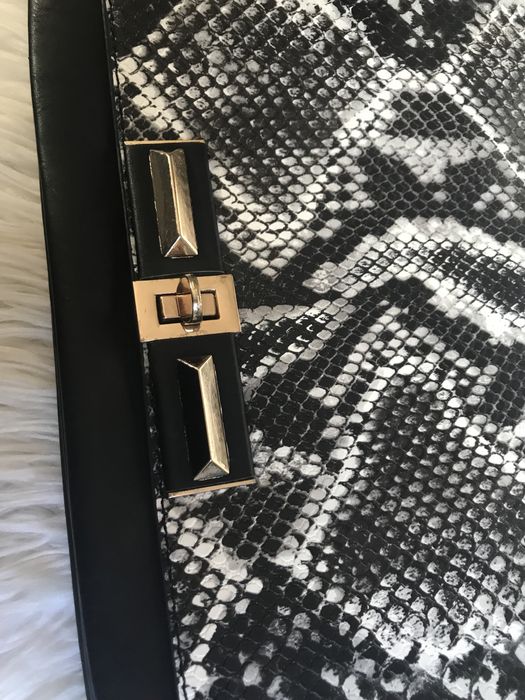 Promotion: Animal-Print (Snake) Crossbody Bag with Gold Details64752419345026122