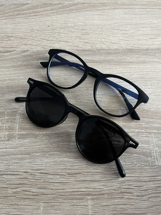 Окуляри пластикові