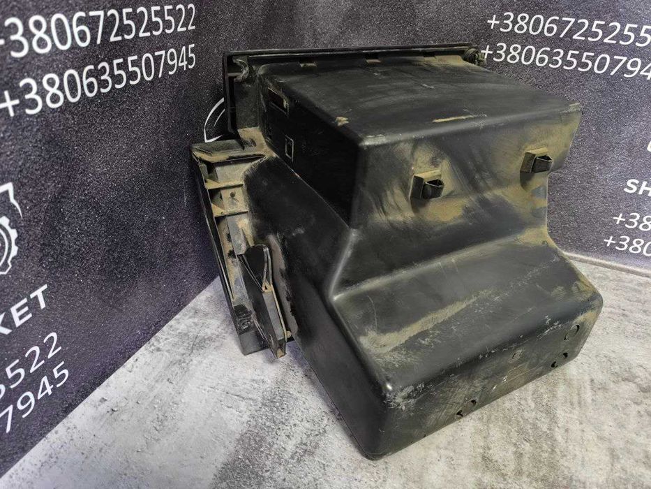 Бардачок речовий ящик з відсіком Opel Vectra A90269757  1988-1995