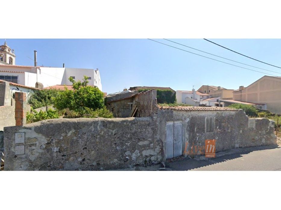 Terreno com projeto aprovado para 5 apartamentos no Livramento na A... — Azueira E Sobral Da Abelheira, Lisboa