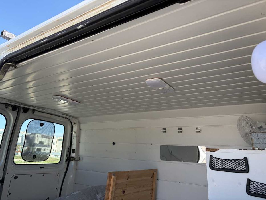 Campervan Renault Master 2.5D- Legalizada