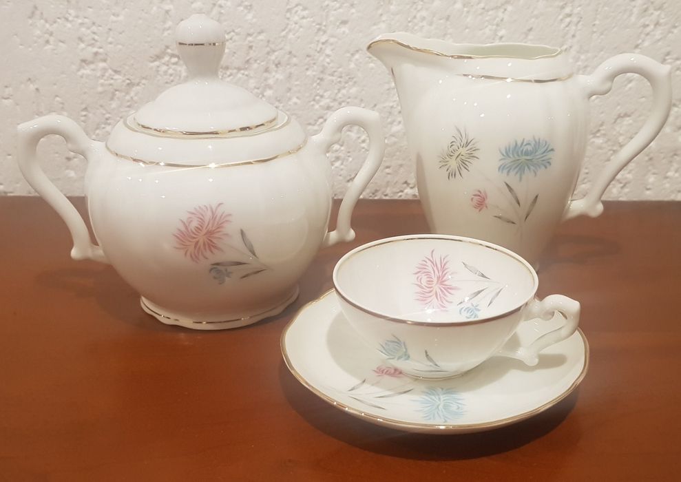 Vista Alegre, peças de antiguidade. Decoração