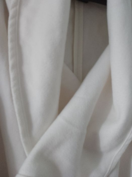 Biały płaszcz HM S piekny