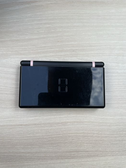 Nintendo DS czarno - różowe