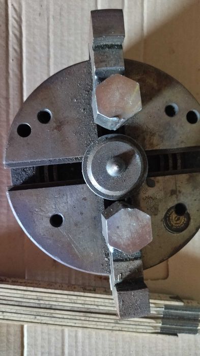 Uchwyt czteroszczekowy Bison 150