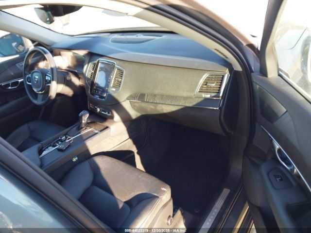 VOLVO XC90 T6 Momentum 2020