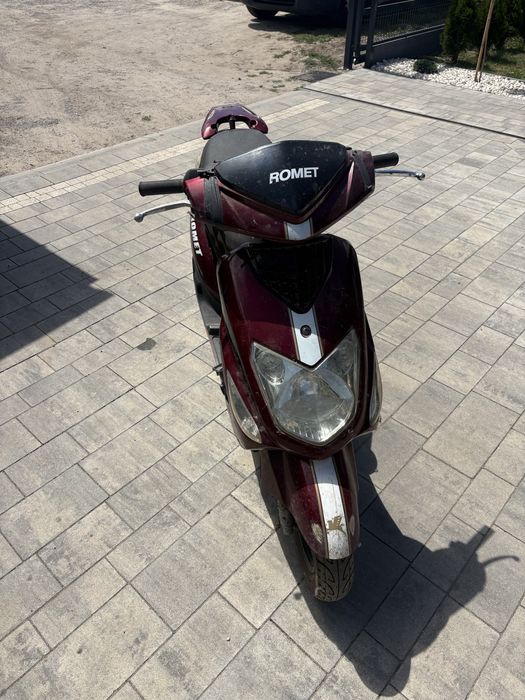 Skuter Romet 727