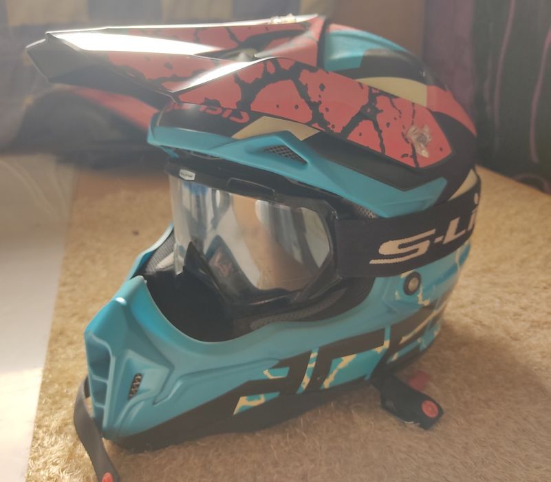 Capacete enduro c/novo