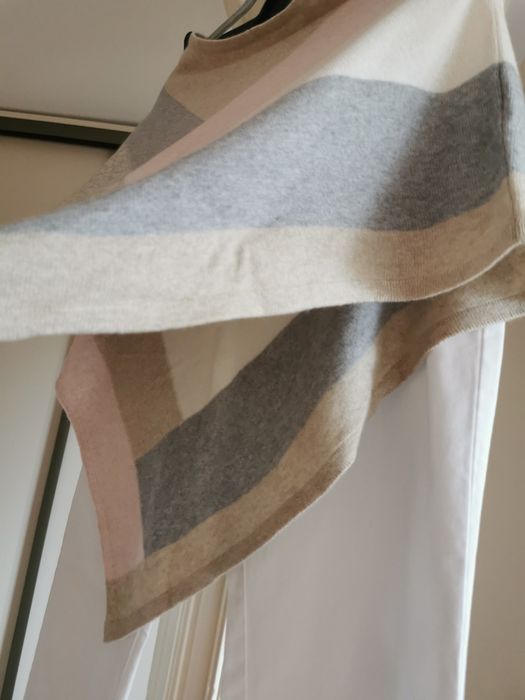 Pastelowe ponczo Black Story – wełna & kaszmir – One Size (do L)